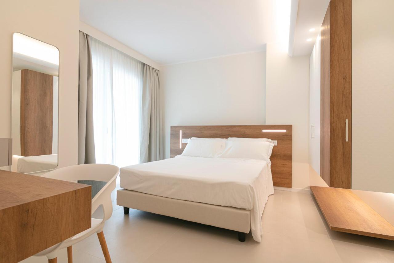 Hotel Mistral Termoli Bagian luar foto