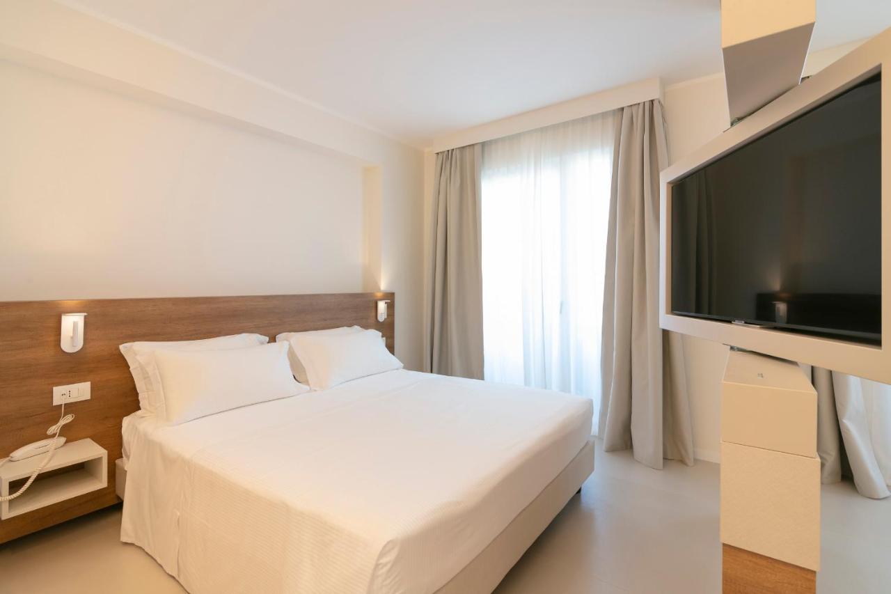 Hotel Mistral Termoli Bagian luar foto