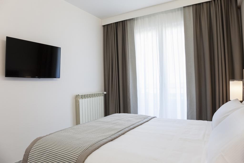 Hotel Mistral Termoli Bagian luar foto